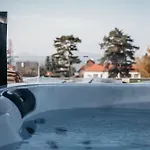 Luxury Wellness Fonyodliget 아파트 *
